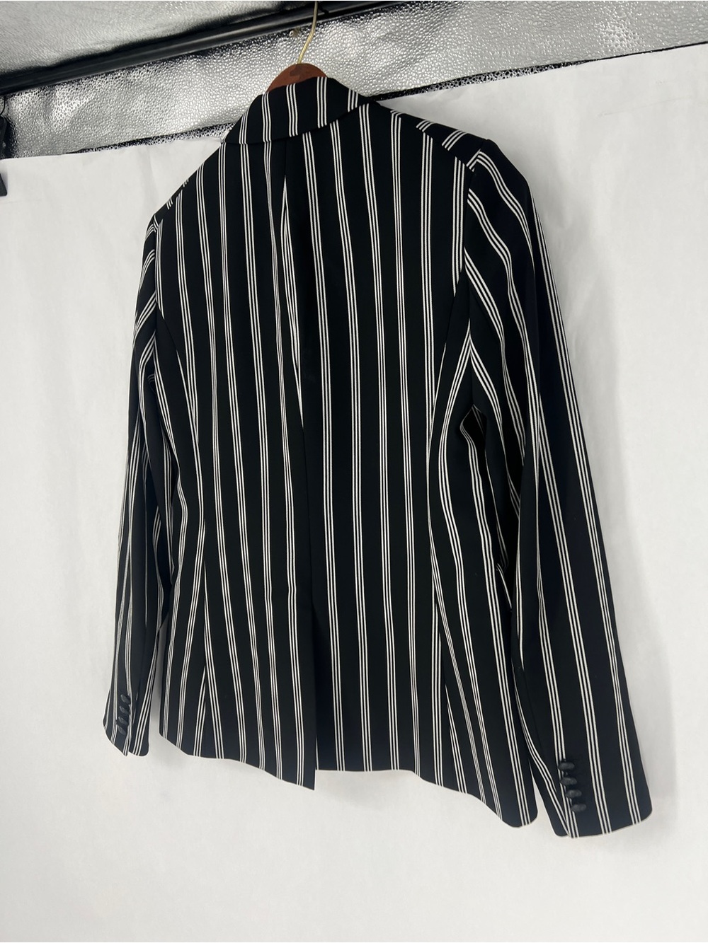 Veronica Beard $650 Miller Dickey Blazer Jacket Pinstripe Black White Size 4 - Picture 8 of 10